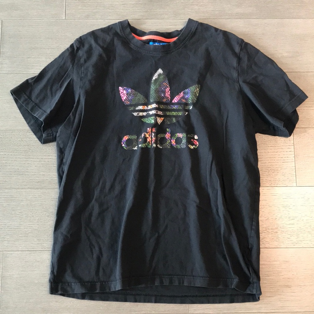 Multicolor snake print Adidas T shirt